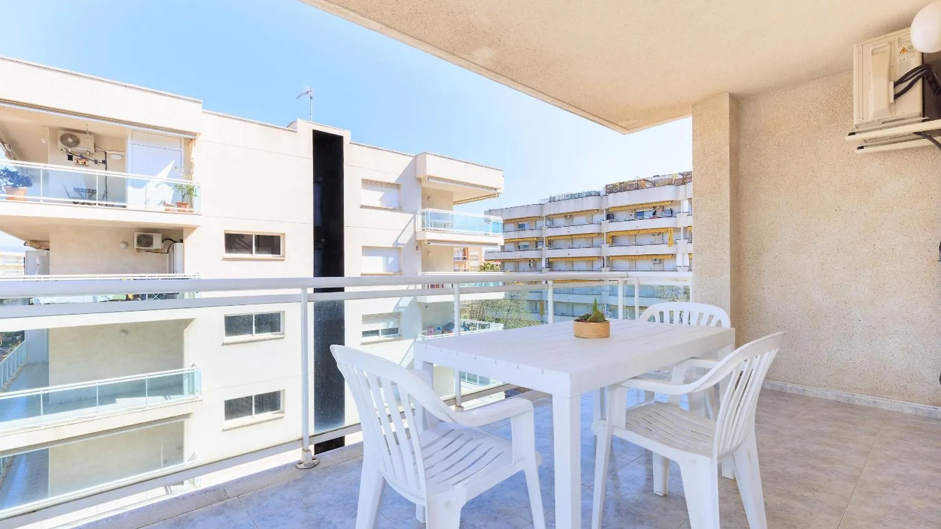 Rentalmar Aventura 萨洛 公寓